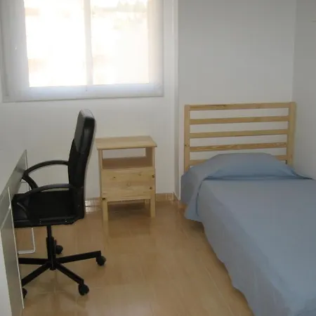 Apartamento Duplex Junto A Un Parque Tortosa
