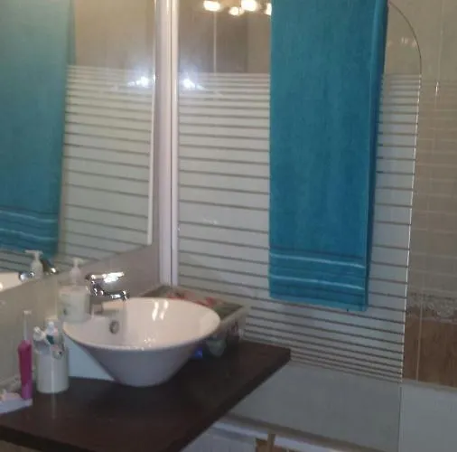 Duplex Junto A Un Parque *