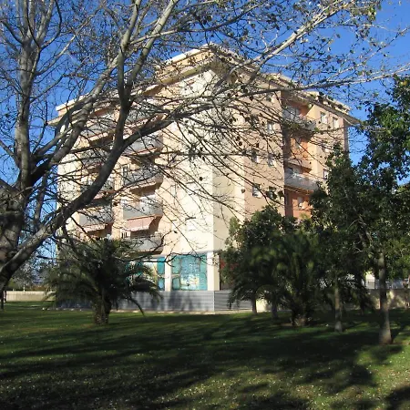 Duplex Junto A Un Parque Apartment *