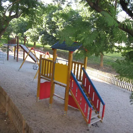Duplex Junto A Un Parque *